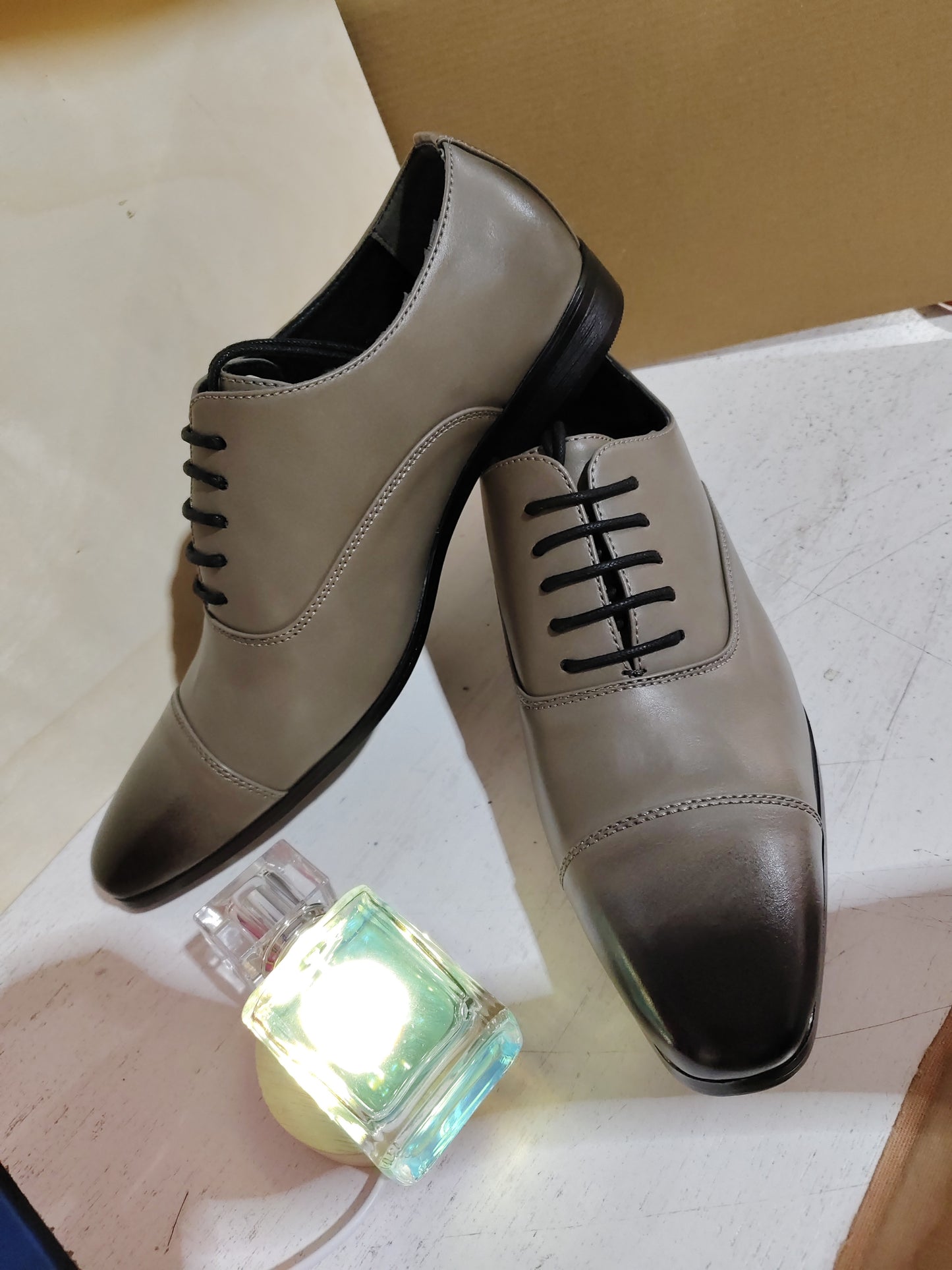 High-end Pointed Oxford Business Shoes Comfortable Classic British Retro Rub Colored Dress Shoes